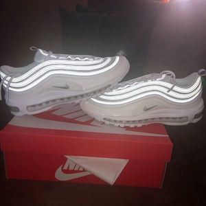 triple white nike air max 97